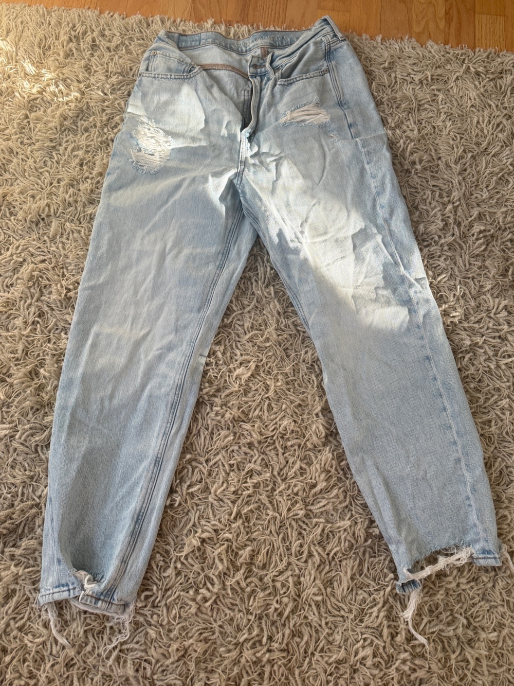 American Eagle Outfitters Light Wash Distressed Boyfriend Jeans